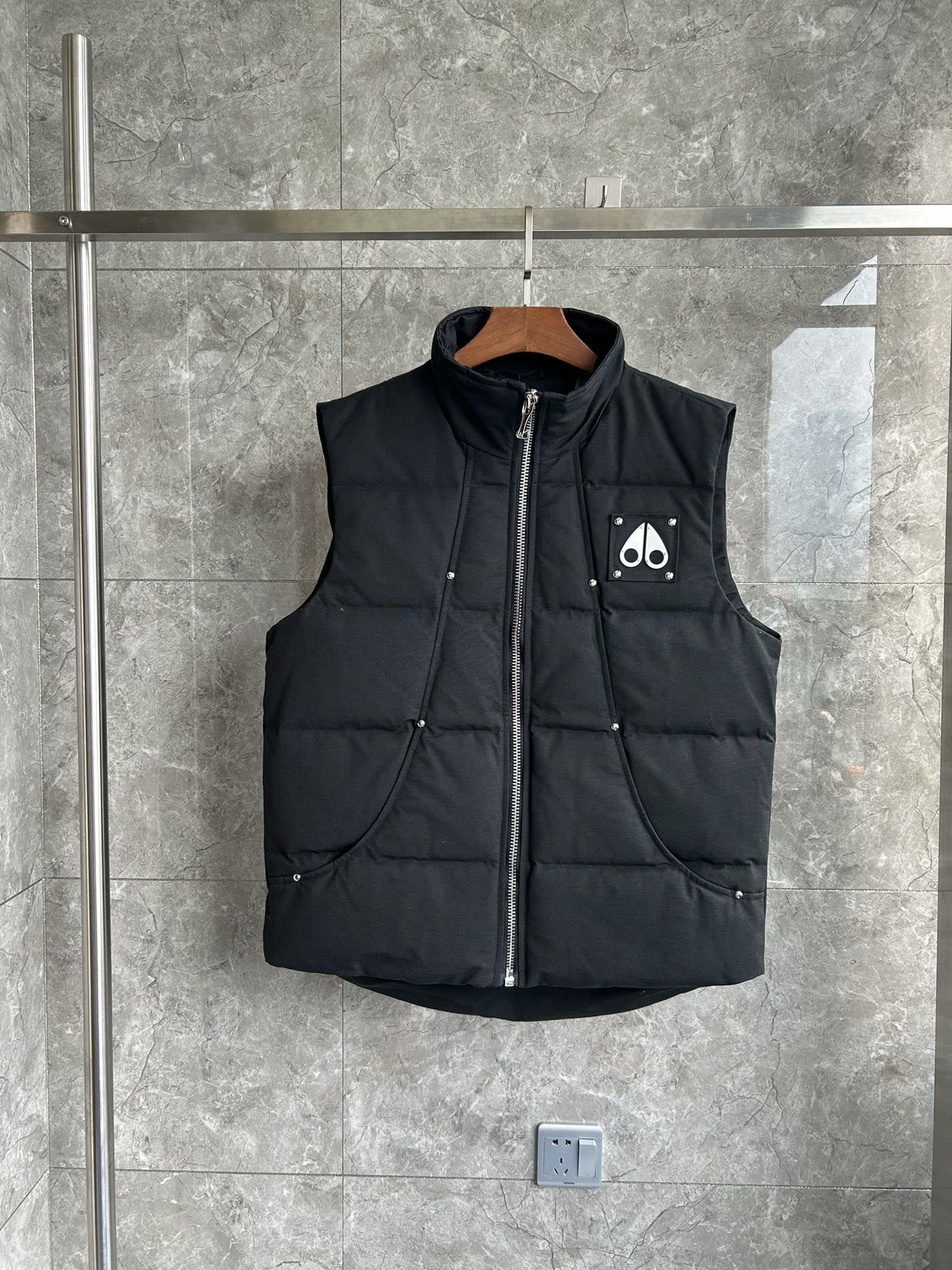 Moose Knuckles Down Vest Moose Knuckles Down Vest